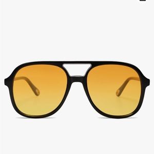 Classic vintage yellow lens aviator 💛 *never worn* perfect condition